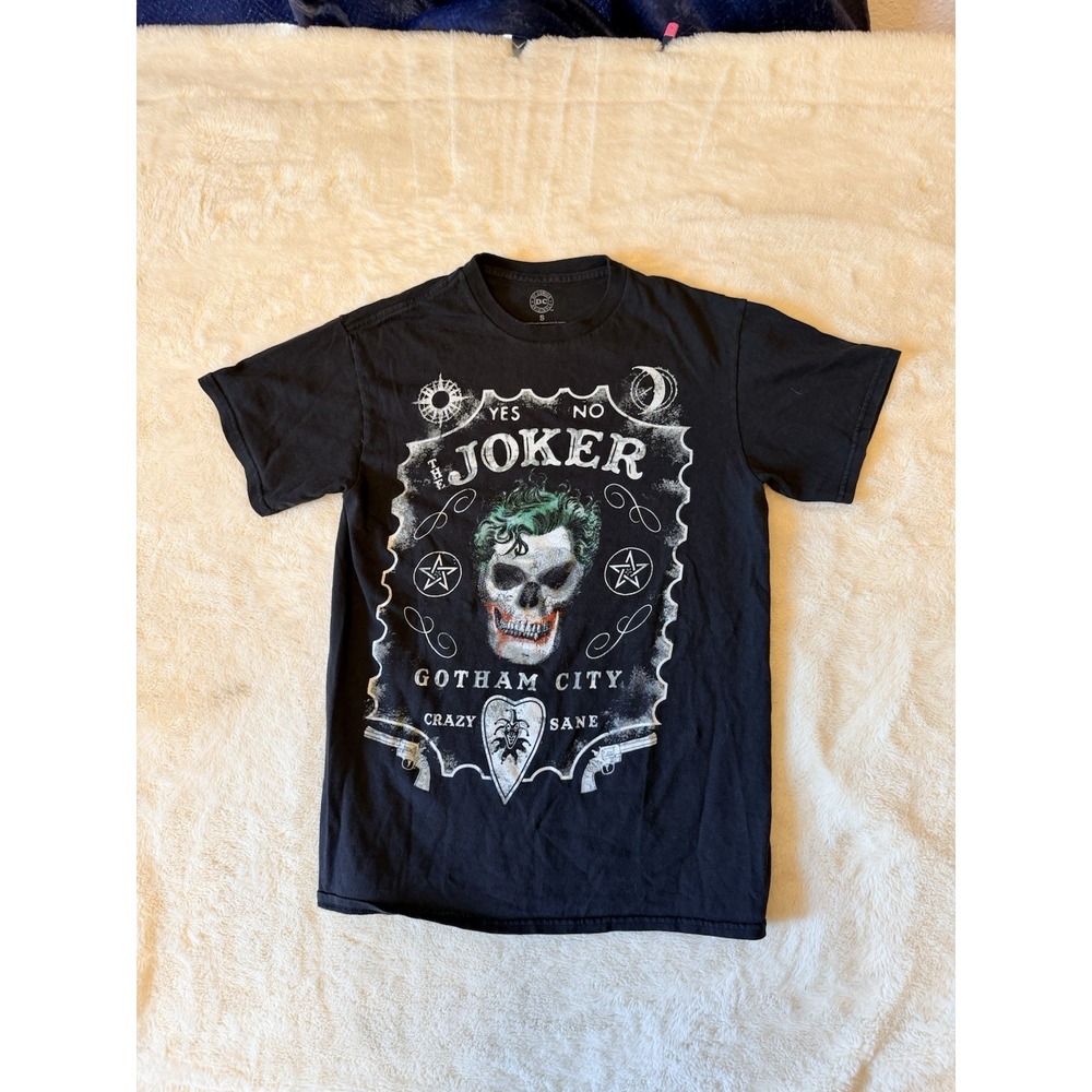 Batman The Joker Ouija Board Sane Crazy Design T-Shirt Men's SMALL NWT